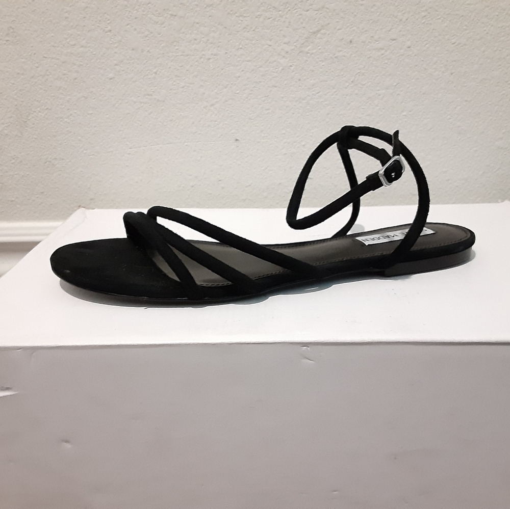 Steve Madden - Picture 8 of 10